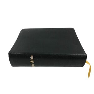 Vintage Thomas Nelson KJV Holy Bible Thumb Index Gold Gilt Edge Black Book
